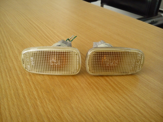 ไฟเลี้ยวแก้ม TOYOTA WISH แท้