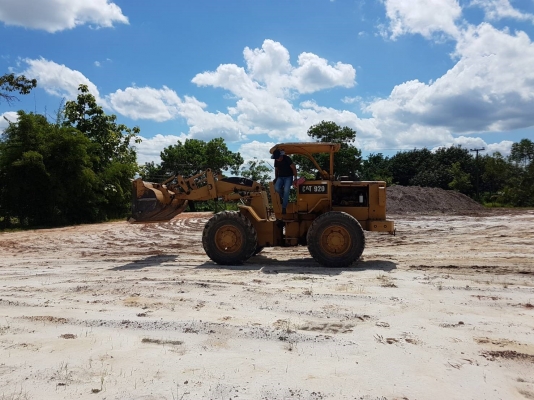 ขายรถตักCat920 ดิสเบรค สภาพสวยพร้อมใช้ ติดต่อคุณอ๊อฟ พิจิตร 086-737-9991