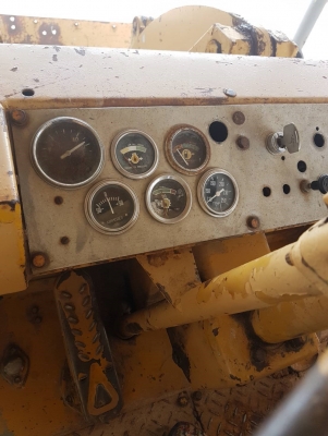 ขายรถตักCat920 ดิสเบรค สภาพสวยพร้อมใช้ ติดต่อคุณอ๊อฟ พิจิตร 086-737-9991