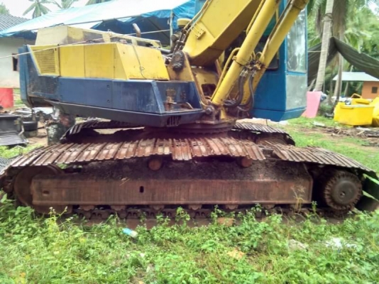 KOMATSU PC 200-3