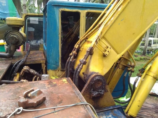 KOMATSU PC 200-3