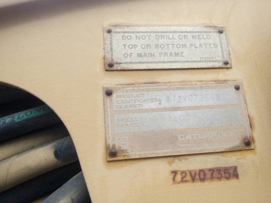 รถเกรด CAT 140 G72V07354 เล่มทะเบียนราคา 2,000,000