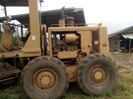 รถเกรด CAT 140 G72V07354 เล่มทะเบียนราคา 2,000,000