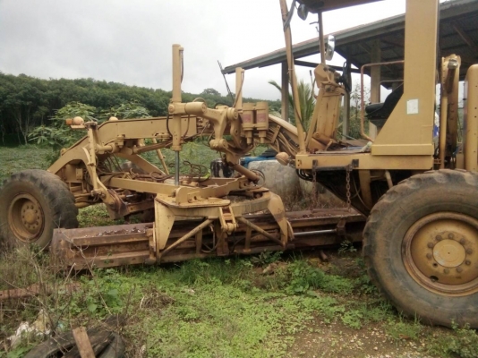 รถเกรด CAT 140 G72V07354 เล่มทะเบียนราคา 2,000,000