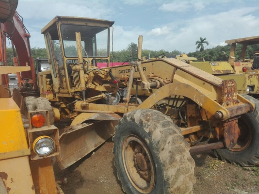 รถเกรด CAT 140 G 72 V0744 เล่มทะเบียนราคา 2,000,000