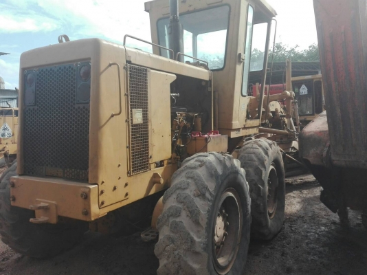 รถเกรด CAT 140 G 72 V0744 เล่มทะเบียนราคา 2,000,000