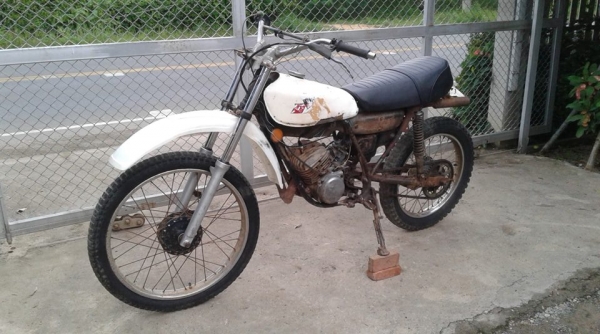 ขาย DT100 Nobook เครื่องดีแกนต่างๆไม่เชื่อมโครงสวยเหมาะเข้าไร่เข้าสวนโดดสนาม 5900 B. ขาย DT100 Nobook เครื่องดีแกนต่างๆไม่เชื่อมโครงสวยเหมาะเข้าไร่เข้าสวนโดดสนาม 5900 B.