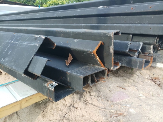 โครงบน ซีกล่องหน้าแปดนิ้วทั้งหมดโลละ15 บาท มี13,600กิโล โครงบน ซีกล่องหน้าแปดนิ้วทั้งหมดโลละ15 บาท มี13,600กิโล