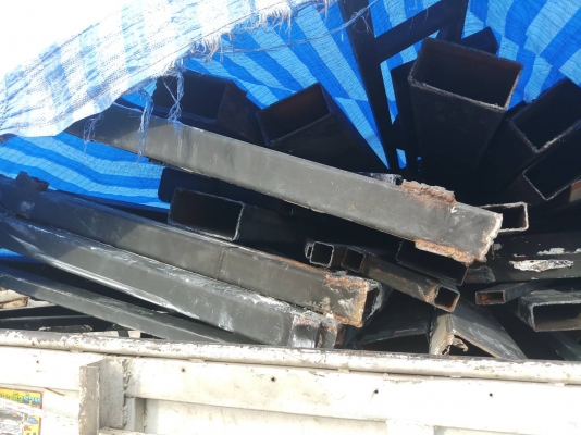 โครงบน ซีกล่องหน้าแปดนิ้วทั้งหมดโลละ15 บาท มี13,600กิโล โครงบน ซีกล่องหน้าแปดนิ้วทั้งหมดโลละ15 บาท มี13,600กิโล