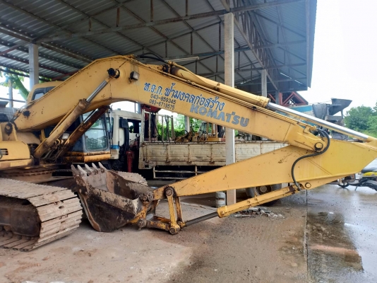 KOMUTSU PC200-6 เครื่องคัมมิน KOMUTSU PC200-6 เครื่องคัมมิน