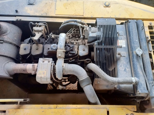 KOMUTSU PC200-6 เครื่องคัมมิน KOMUTSU PC200-6 เครื่องคัมมิน