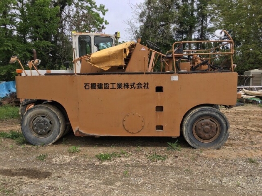 ขายรถบด 9 ล้อ SAKAI TS150 เครื่องยนต์ ISUZU 6BD1 4000 ชั่วโมง FROM JAPAN สภาพพร้อมใช้งาน สนใจติดต่อ 063-9316985 ID LINE : 0639316985 ครับ