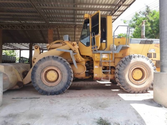 รถตักล้อยาง KOMATSU WA400-1 เอกสารเล่มทะเบียน สภาพดีมากพร้อมใช้งาน(มือ2ใช้งานแล้วในไทย) รถตักล้อยาง KOMATSU WA400-1 เอกสารเล่มทะเบียน สภาพดีมากพร้อมใช้งาน(มือ2ใช้งานแล้วในไทย)