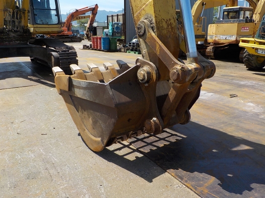 ขาย KOMATSU PC450-6 สภาพสวยพร้อมใช้ สนใจติดต่อ อำพล 090-9694506/ 080-3031241 ขาย KOMATSU PC450-6 สภาพสวยพร้อมใช้ สนใจติดต่อ อำพล 090-9694506/ 080-3031241