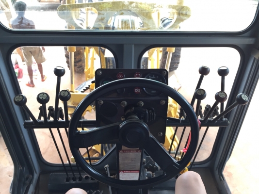 ขาย รถเกรด KOMUTSU GD661A เลขไมค์ 5000 ช.ม รถใหม่ออกห้าง รถใช้งานน้อย ขาย รถเกรด KOMUTSU GD661A เลขไมค์ 5000 ช.ม รถใหม่ออกห้าง รถใช้งานน้อย