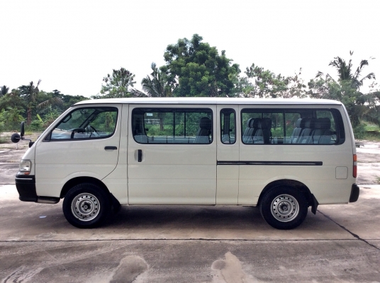 Toyota HIACE ปี 2000