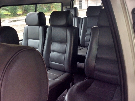 Toyota HIACE ปี 2000