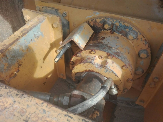 รถบด CAT 10 ตันสั่นสะเทือน CS563 เล่มทะเบียนราคา 750,000 รถบด CAT 10 ตันสั่นสะเทือน CS563 เล่มทะเบียนราคา 750,000