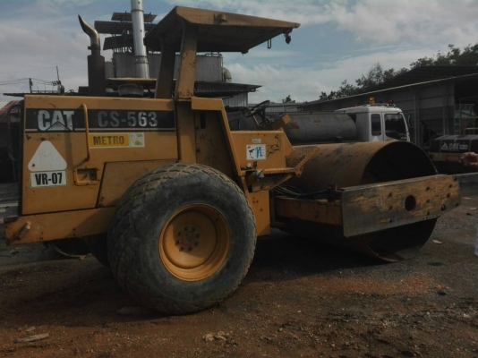 รถบด CAT 10 ตันสั่นสะเทือน CS563 เล่มทะเบียนราคา 750,000 รถบด CAT 10 ตันสั่นสะเทือน CS563 เล่มทะเบียนราคา 750,000