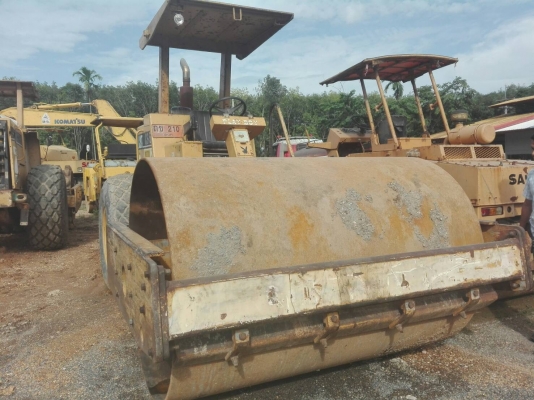 รถบด CAT 10 ตันสั่นสะเทือน CS563 เล่มทะเบียนราคา 750,000