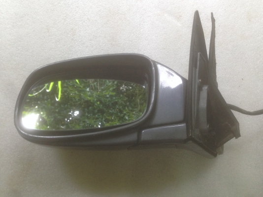 กระจกมองข้างปรับไฟฟ้า