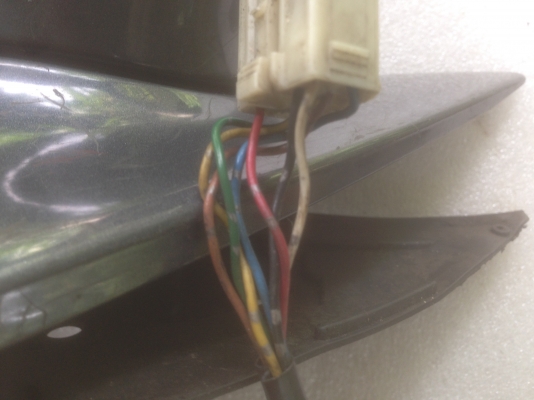 กระจกมองข้างปรับไฟฟ้า