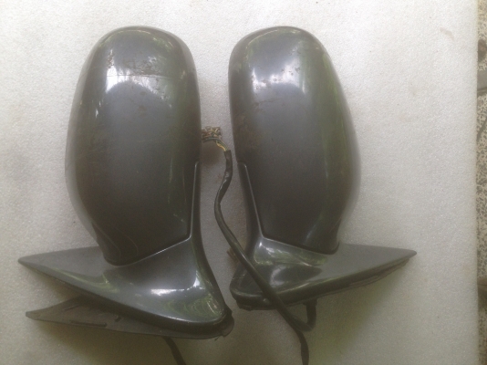 กระจกมองข้างปรับไฟฟ้า