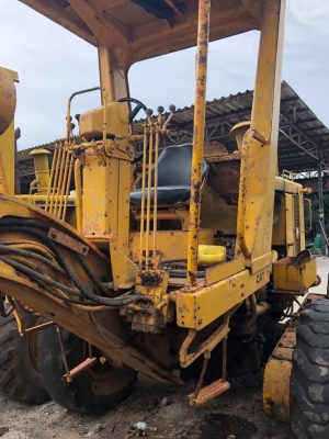 รถเกรด CAT 120G S/N 87V4619