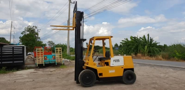 ขายด่วนรถยกดีเซลTCM FD35-18 ยก4ตันเสาสูง3เมตรยกให้ดูของหนัก4ตันสบายๆๆจริงๆรถนอกนำเข้ายังไม่เคยใช้งานในเมืองไทยเลย