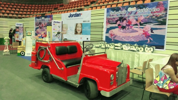 .......ขาย รถ GOLF โบราญ ROYAL สภาพใหม่มาก เป็นตัวสั่งมาจากนอก ..........