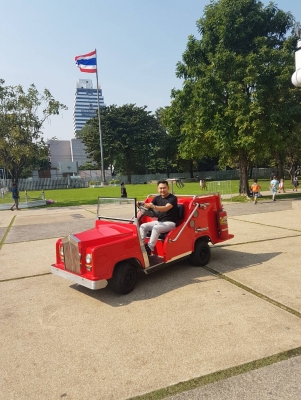 .......ขาย รถ GOLF โบราญ ROYAL สภาพใหม่มาก เป็นตัวสั่งมาจากนอก ..........