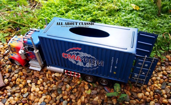 โมเดลรถตู้คอนเทนเนอร์สินค้า ขนาดใหญ่ เปิดปิดได้ งานสวยมาก