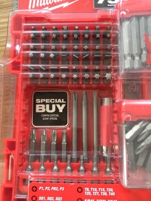 ชุดดอกไขควง ดอกสว่าน จำนวน 105 ชิ้น Milwaukee 48-89-0327