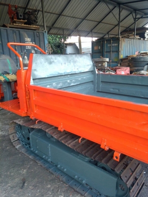 รถบรรทุกดั๊มตีนตะขาบ KOMATSU FD25 รถเก่านอกนำเข้า ยังไม่เคยใช้งานในไทย ยกดั๊มได้ ชม.การทำงานน้อย เครื่องดี ปั๊มแรง สภาพพร้อมใช้งาน มีเอกสารใบอินวอยซ์ มี VDO การทำงานให้ชม