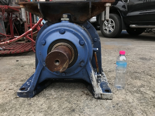 ขายหัวเกียร์ทดรอบ Cycro drive Sumitomo อัตราทด 1:51 made in Japan เพลาออกเกือบ 4นิ้ว ใส่กับมอเตอร์ 25HP. เพลาออกประมาณ 28รอบต่อนาที แรงบิดเยอะ สภาพสวยมาก หมุนนิ่ม พร้อมใช้งาน