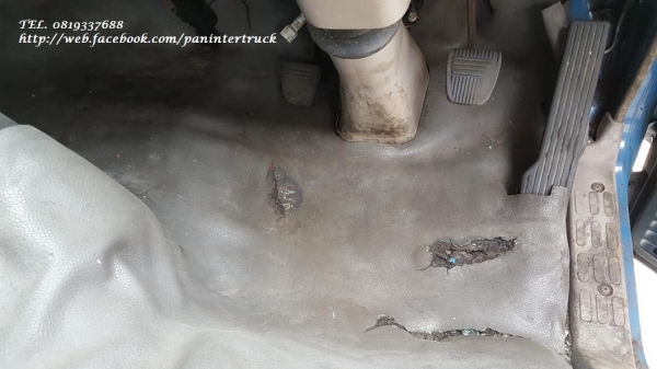 FROM JAPANหัวเก๋งรถบรรทุก4ล้อใหญ่,6ล้อเล็ก CABIN TOYOTA DYNA LY235R ,200-300 (ตาหวาน/รุ่นยกหัวไม่ได้) สินค้าเก่านอก ขายตามสภาพ ราคาเพียง 42,000 บาท