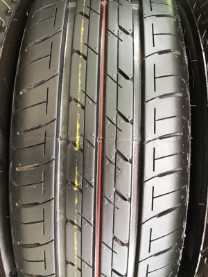 ยางป้ายแดง 175-65-14 Bridgestone ปี 18 ตุ่มเด้ง เส้นสีชัด