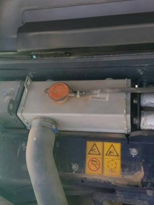 ขายรถแบคโฮ KOBELCO SK200-8 YN11 กับ YN12 ราคา 1300000 กับ 1500000