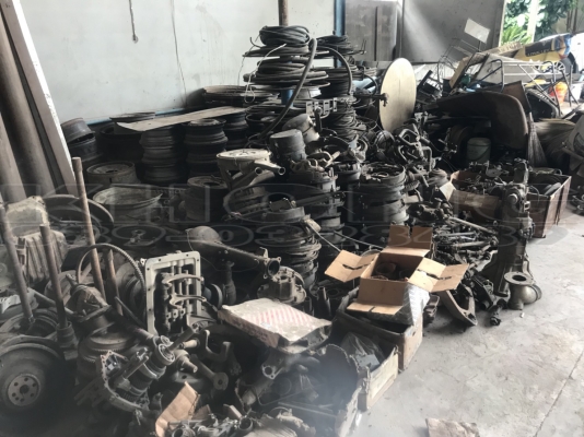 ขายด่วน อะไหล่เก่ารถ  ขายเหมาเป็นกิโลละ18บาท มีประมาณ 4 ตัน คับ