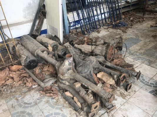 ขายด่วน อะไหล่เก่ารถ  ขายเหมาเป็นกิโลละ18บาท มีประมาณ 4 ตัน คับ