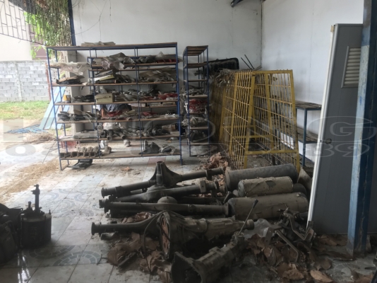 ขายด่วน อะไหล่เก่ารถ  ขายเหมาเป็นกิโลละ18บาท มีประมาณ 4 ตัน คับ