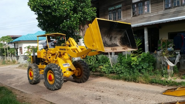 ขายรถตักKOMATSU JH30 แขนยาว เอวอ่อนสภาพพร้อมใช้งานปั๊มแรง บุ๋งกี๋ใหญ่ ขายรถตักKOMATSU JH30 แขนยาว เอวอ่อนสภาพพร้อมใช้งานปั๊มแรง บุ๋งกี๋ใหญ่