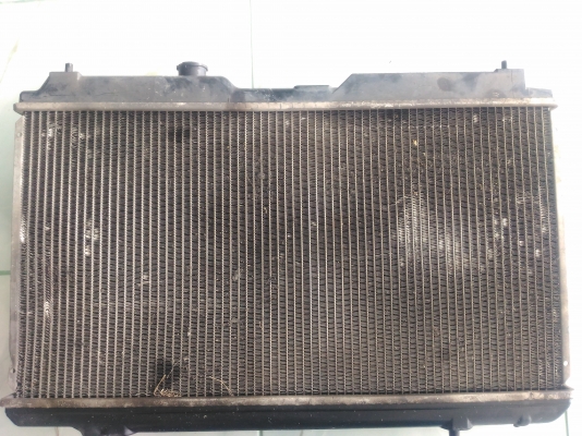 หม้อน้ำฮอนด้าCRVตัวแรกG1ปี97 สภาพดีไม่รั่วไม่ซึมไม่ตัน500บาท