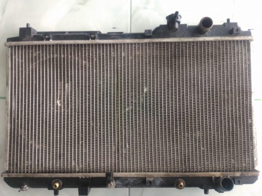 หม้อน้ำฮอนด้าCRVตัวแรกG1ปี97 สภาพดีไม่รั่วไม่ซึมไม่ตัน500บาท