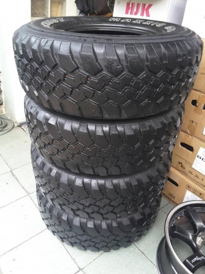 Maxxis MT 31-10.5-15 ปี13 สภาพสวยๆ 1ชุด Maxxis MT 31-10.5-15 ปี13 สภาพสวยๆ 1ชุด
