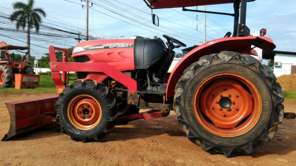 ขายรถไถ YANMAR EF393T พร้อมดันหน้า+ผาน6 ราคา 240,000 เครื่องดี ยางหน้าใหม่ เปลี่ยนถ่ายของเหลวพร้อมกรอง พร้อมใช้งาน ราคาต่อรองได้ครับ มีบริการขนส่งทั่วไทย สอบถามได้ครับ ร้านสามย่านแทรคเตอร์ 0897489639 ,0899347475 line= 0897489639 / 0899347475 ขายรถไถ YANMAR EF393T พร้อมดันหน้า+ผาน6 ราคา 240,000 เครื่องดี ยางหน้าใหม่ เปลี่ยนถ่ายของเหลวพร้อมกรอง พร้อมใช้งาน ราคาต่อรองได้ครับ มีบริการขนส่งทั่วไทย สอบถามได้ครับ ร้านสามย่านแทรคเตอร์ 0897489639 ,0899347475 line= 0897489639 / 0899347475