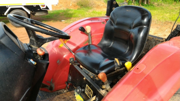 ขายรถไถ YANMAR EF393T พร้อมดันหน้า+ผาน6 ราคา 240,000 เครื่องดี ยางหน้าใหม่ เปลี่ยนถ่ายของเหลวพร้อมกรอง พร้อมใช้งาน ราคาต่อรองได้ครับ มีบริการขนส่งทั่วไทย สอบถามได้ครับ ร้านสามย่านแทรคเตอร์ 0897489639 ,0899347475 line= 0897489639 / 0899347475 ขายรถไถ YANMAR EF393T พร้อมดันหน้า+ผาน6 ราคา 240,000 เครื่องดี ยางหน้าใหม่ เปลี่ยนถ่ายของเหลวพร้อมกรอง พร้อมใช้งาน ราคาต่อรองได้ครับ มีบริการขนส่งทั่วไทย สอบถามได้ครับ ร้านสามย่านแทรคเตอร์ 0897489639 ,0899347475 line= 0897489639 / 0899347475