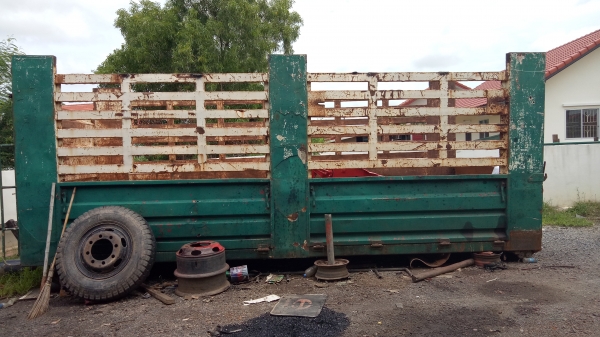 ขายกระบะ.ขนาด2.45*6* 1.9 ครัซซี 85 38,000.- 091-0272356