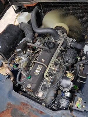 TOYOTA 5FG15,,,ขนาด1.5ตัน,,,เครื่องเบนซิล,,เกียร์ธรรมดา,,,เสาสูง4.5เมตร,,,ติดตั่งชุดงาเทได้"ของญี่นปุ่นตรงรุ่น",,,สนใจติดต่อ☎️083-062-0223(ปอน)