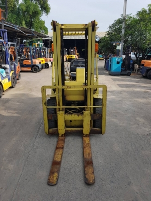 MITSUBISHI FD25 เครื่องดีเซล ดกียร์ธรรมดา เสาสูง3เมตร รถนำเข้าพร้อมใช้งาน สนใจติดต่อ083-062-0223(ปอน)